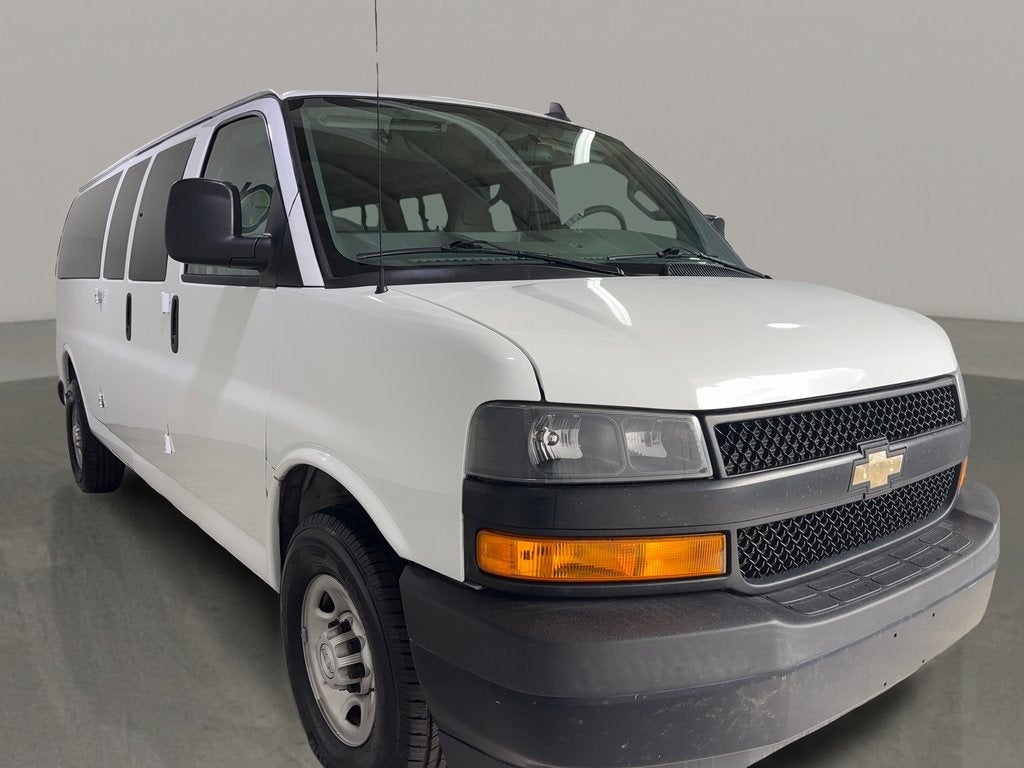 2018 Chevrolet Express 3500 LS Passenger