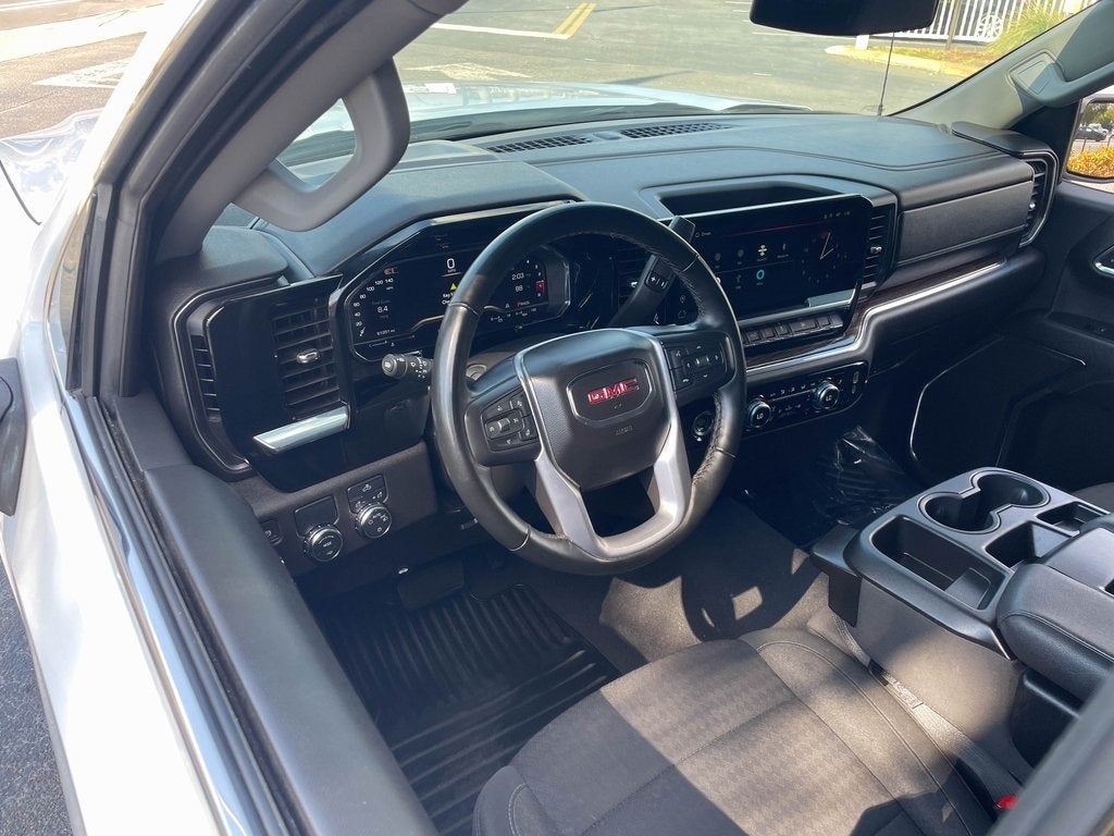 2024 GMC Sierra 1500 SLE