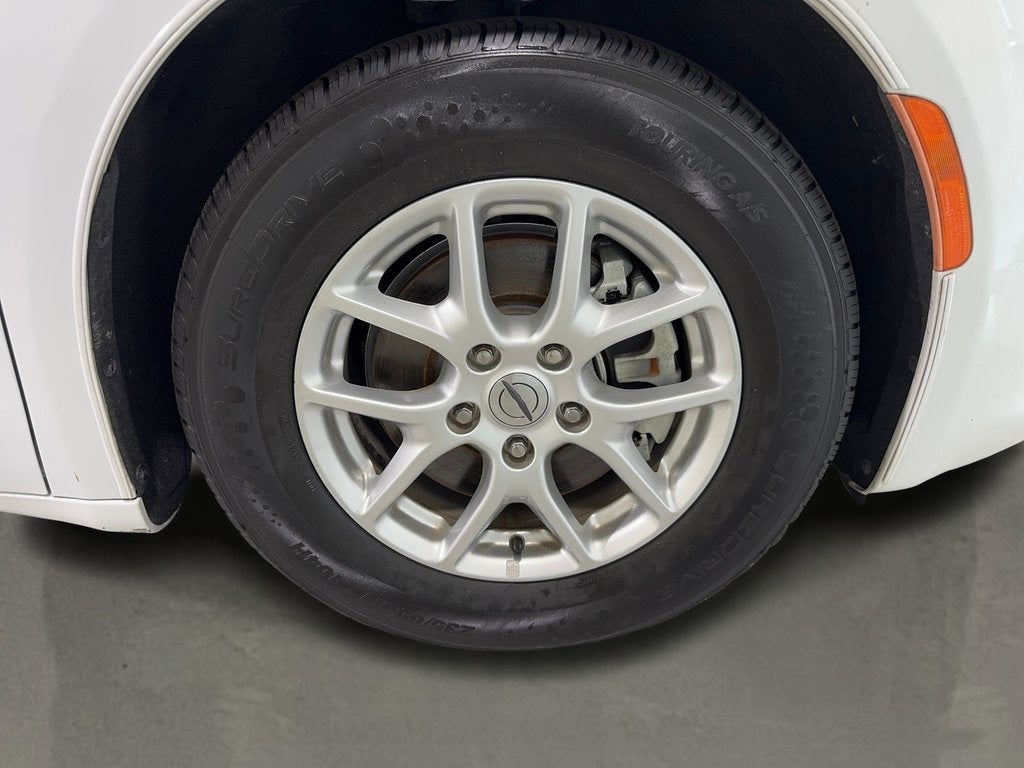 2022 Chrysler Voyager LX