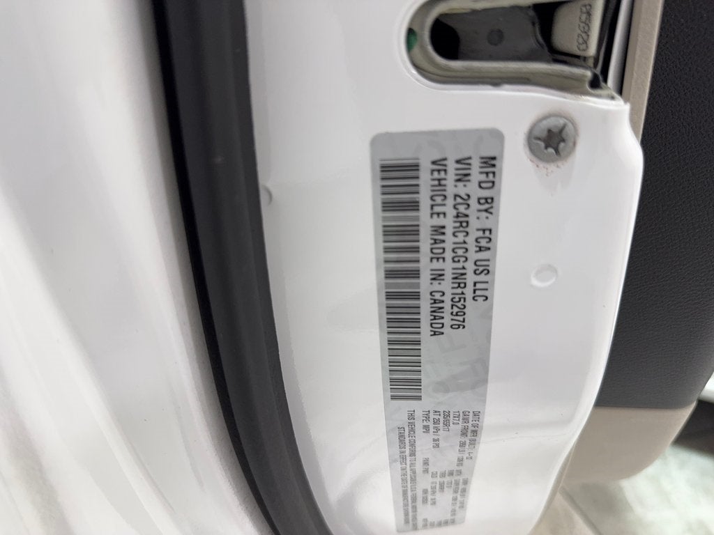 2022 Chrysler Voyager LX