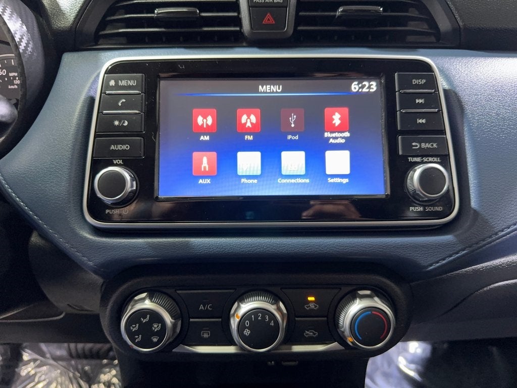 2025 Nissan Versa 1.6 SV