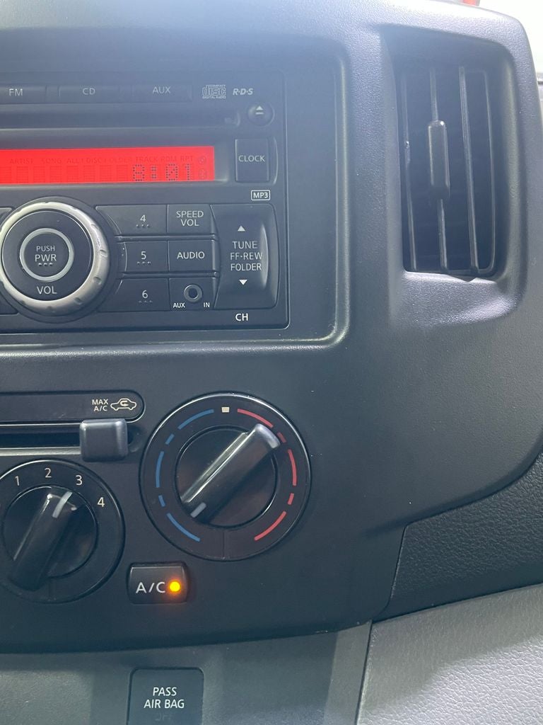 2015 Nissan NV200 S