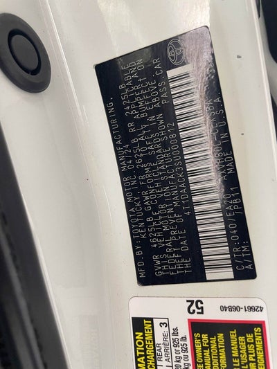 2025 Toyota Camry SE