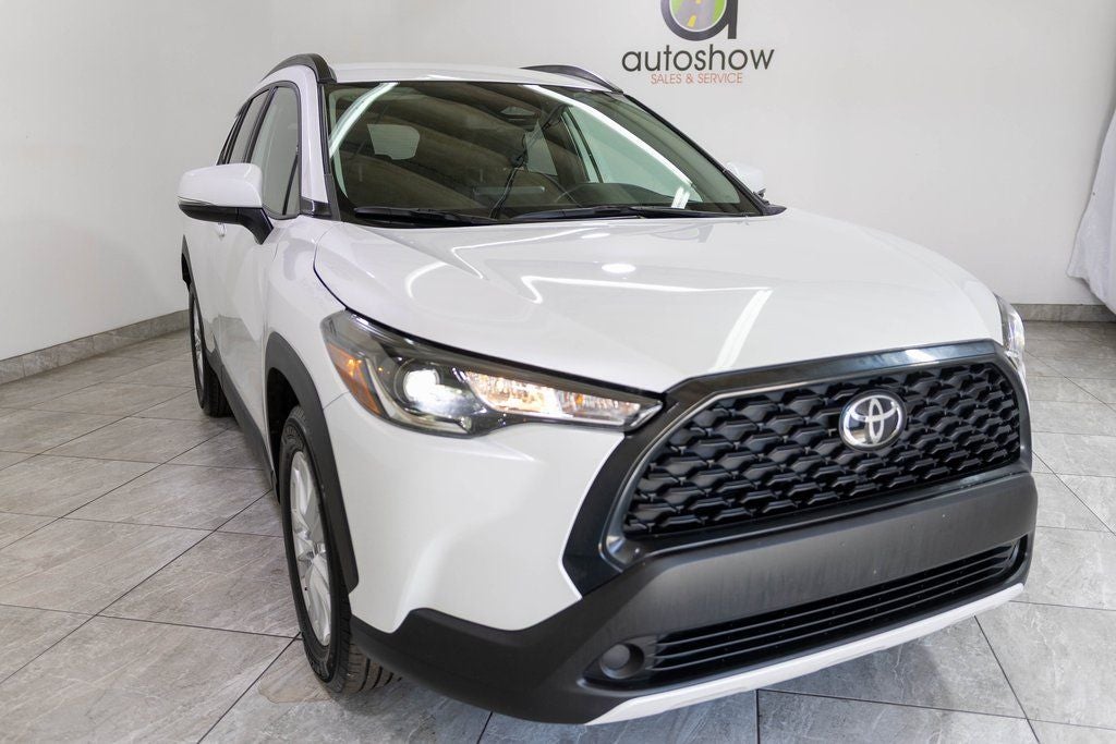 2024 Toyota Corolla Cross LE