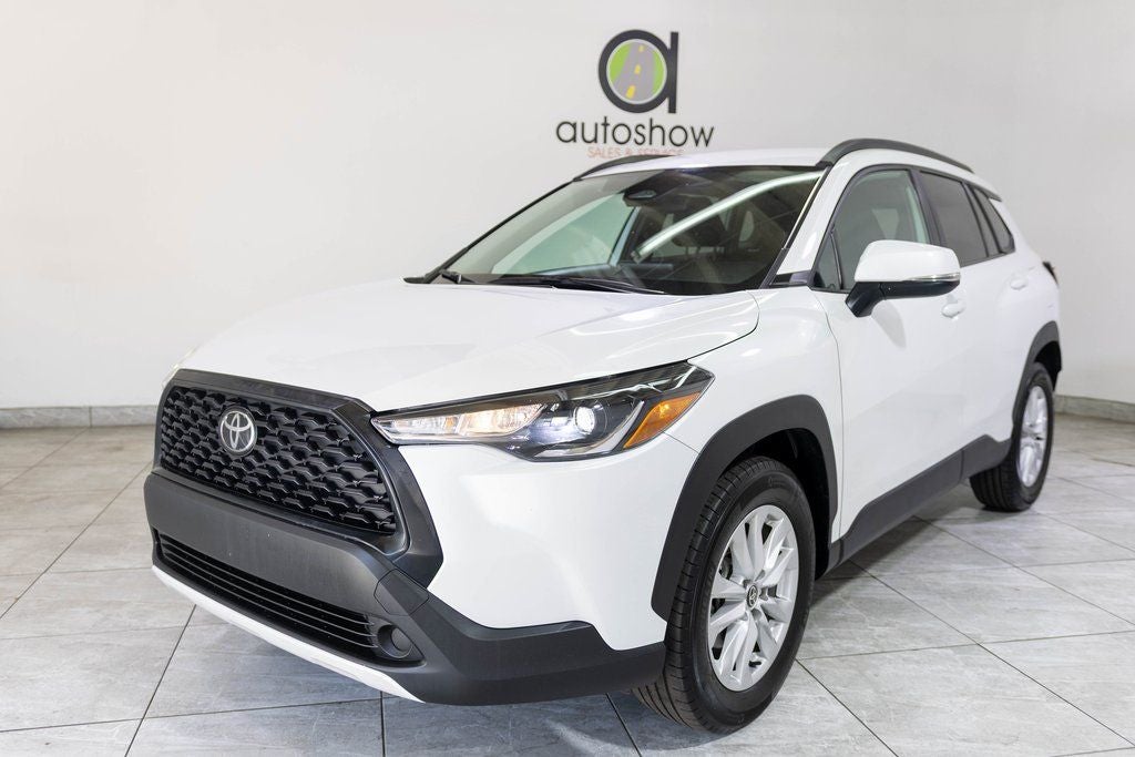 2024 Toyota Corolla Cross LE