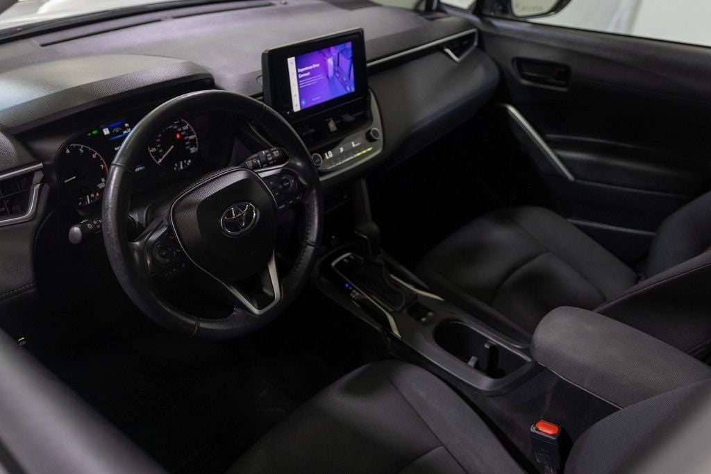 2024 Toyota Corolla Cross LE