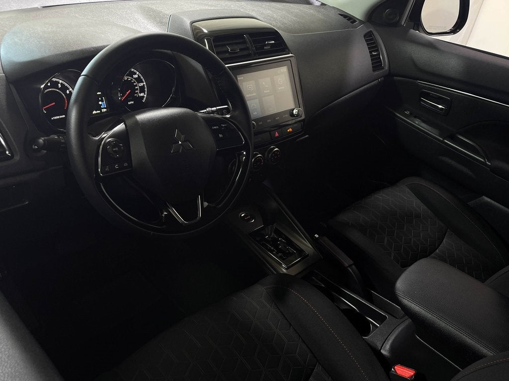 2026 Mitsubishi Outlander Sport 2.0 LE