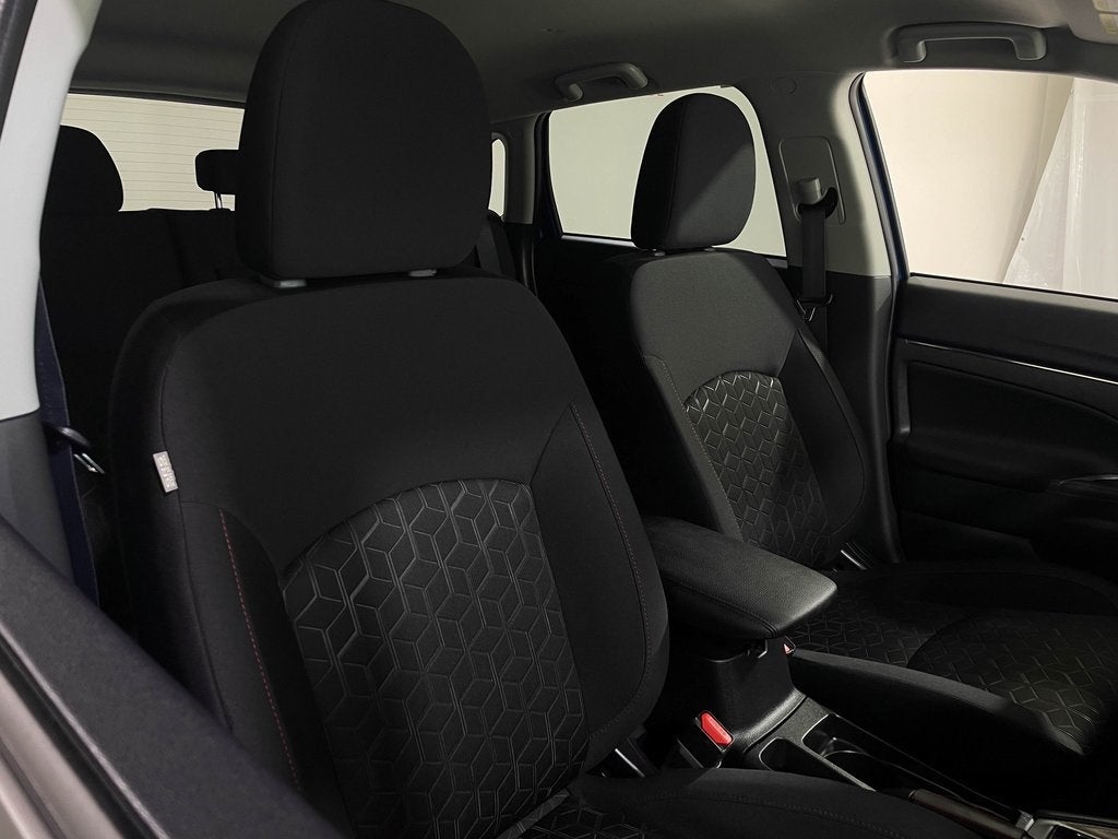 2026 Mitsubishi Outlander Sport 2.0 LE