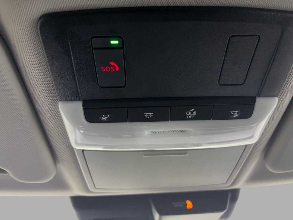 2024 Mitsubishi Outlander SE Black Edition w/Pano Roof