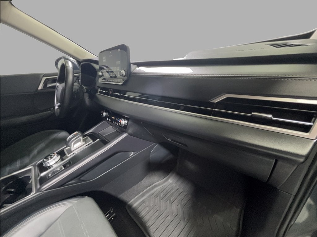 2024 Mitsubishi Outlander SE Black Edition w/Pano Roof