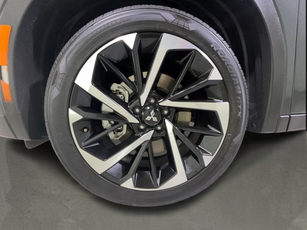 2024 Mitsubishi Outlander SE Black Edition w/Pano Roof