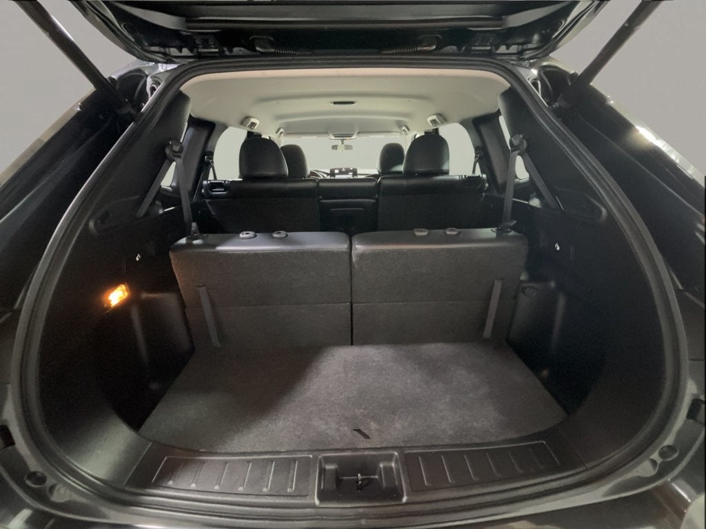 2024 Mitsubishi Outlander SE Black Edition w/Pano Roof