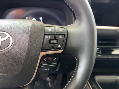 2025 Toyota Crown Platinum