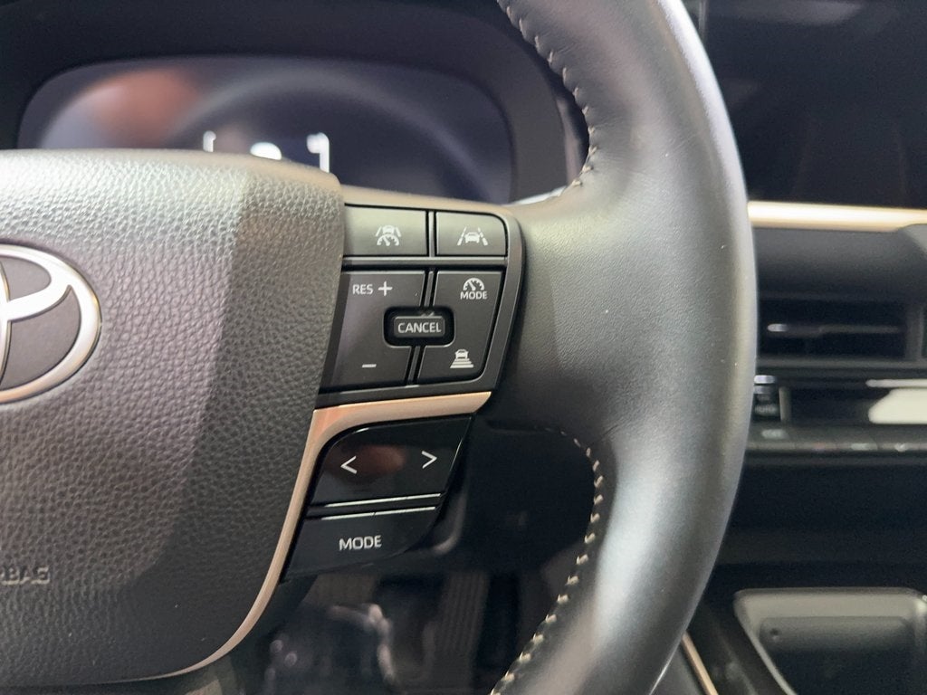 2025 Toyota Crown Platinum