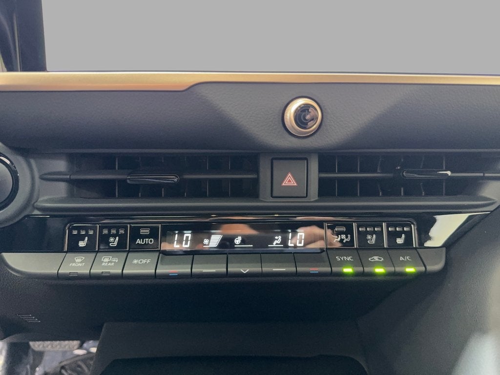 2025 Toyota Crown Platinum