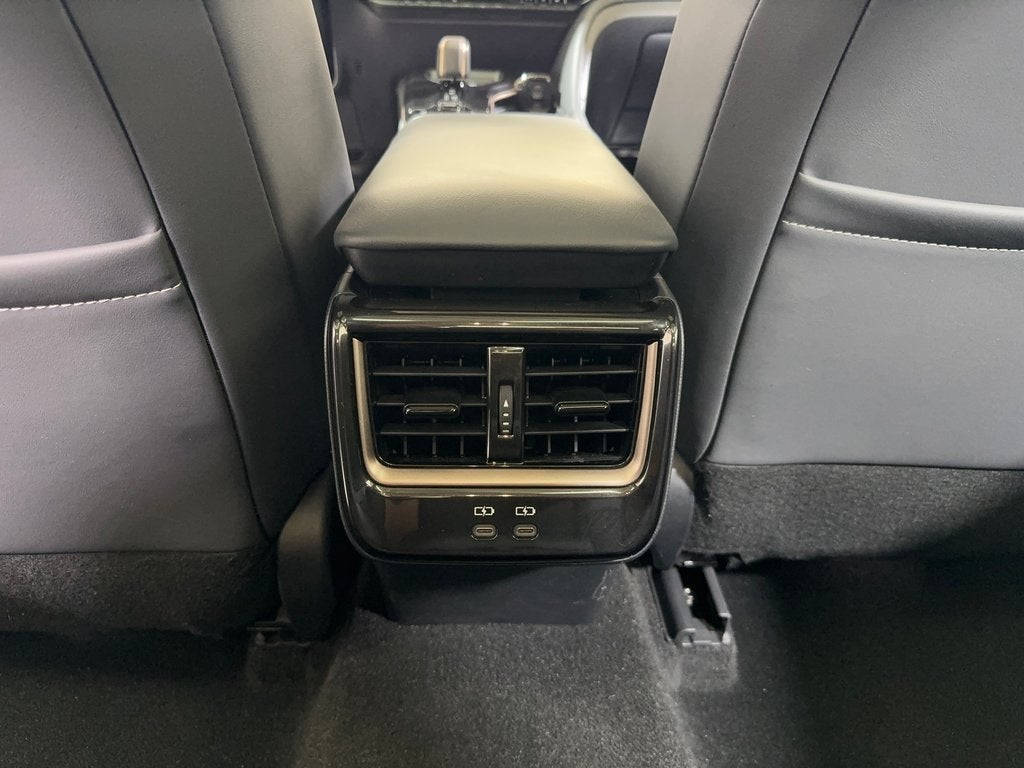 2025 Toyota Crown Platinum