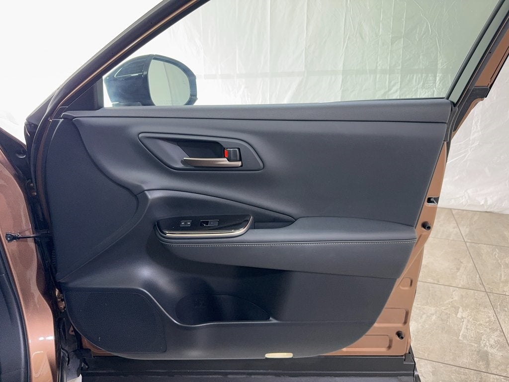 2025 Toyota Crown Platinum