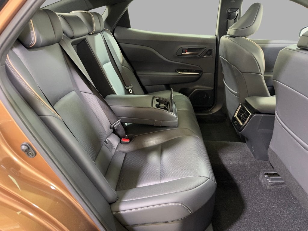 2025 Toyota Crown Platinum