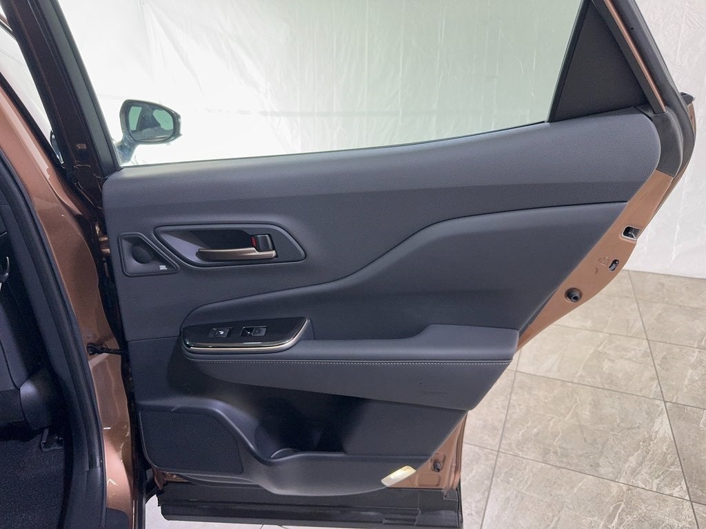 2025 Toyota Crown Platinum