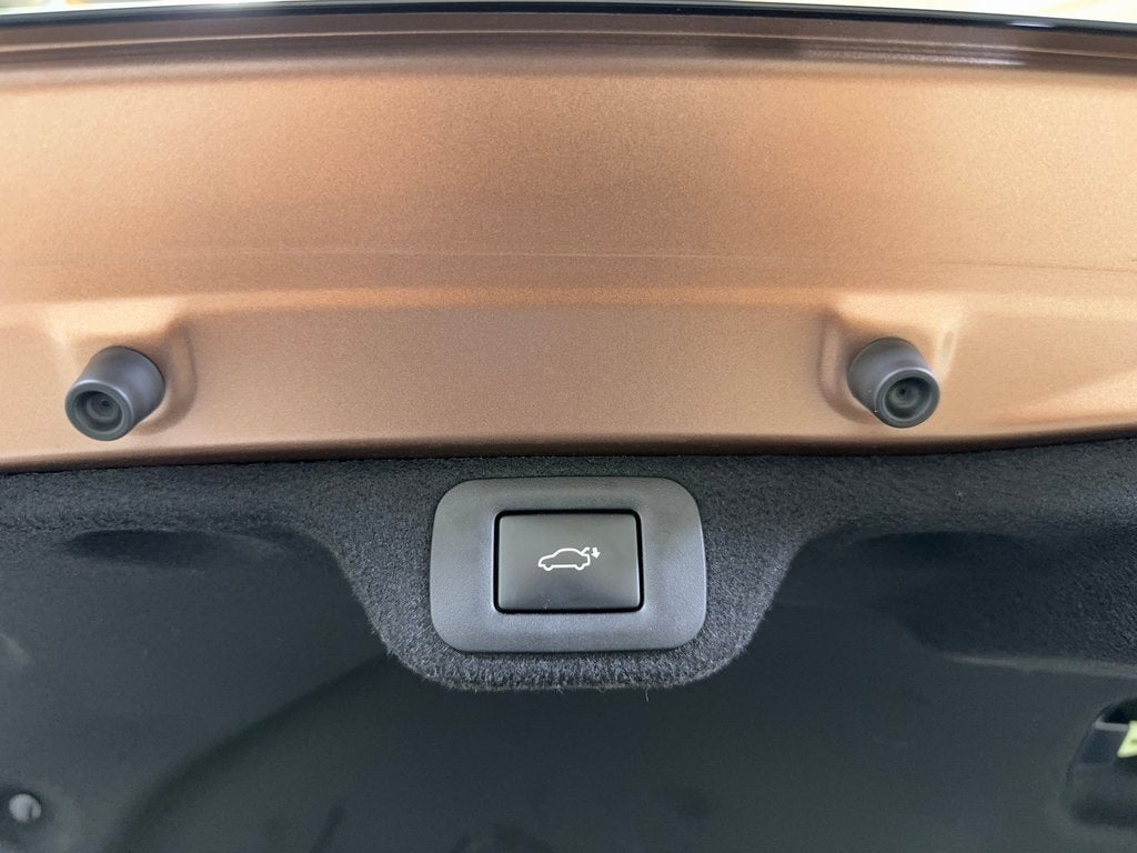 2025 Toyota Crown Platinum