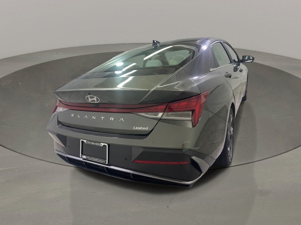 2024 Hyundai Elantra Limited