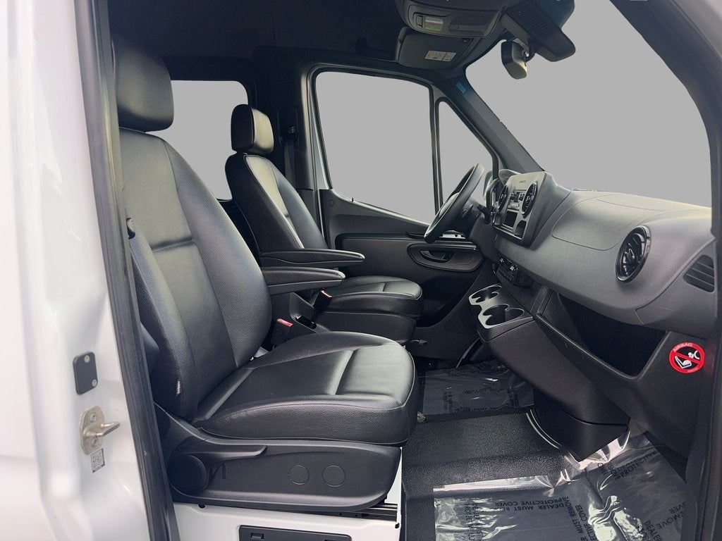 2021 Mercedes-Benz Sprinter 2500 Passenger 170 WB High Roof