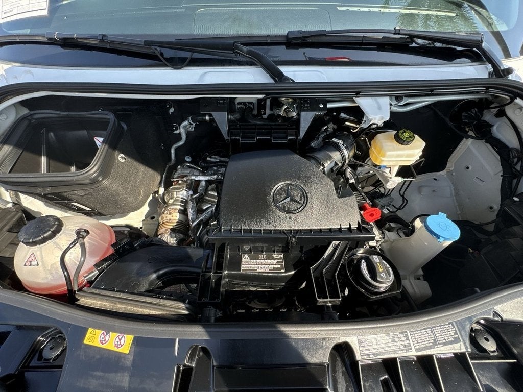 2023 Mercedes-Benz Sprinter 2500 Passenger 144 WB