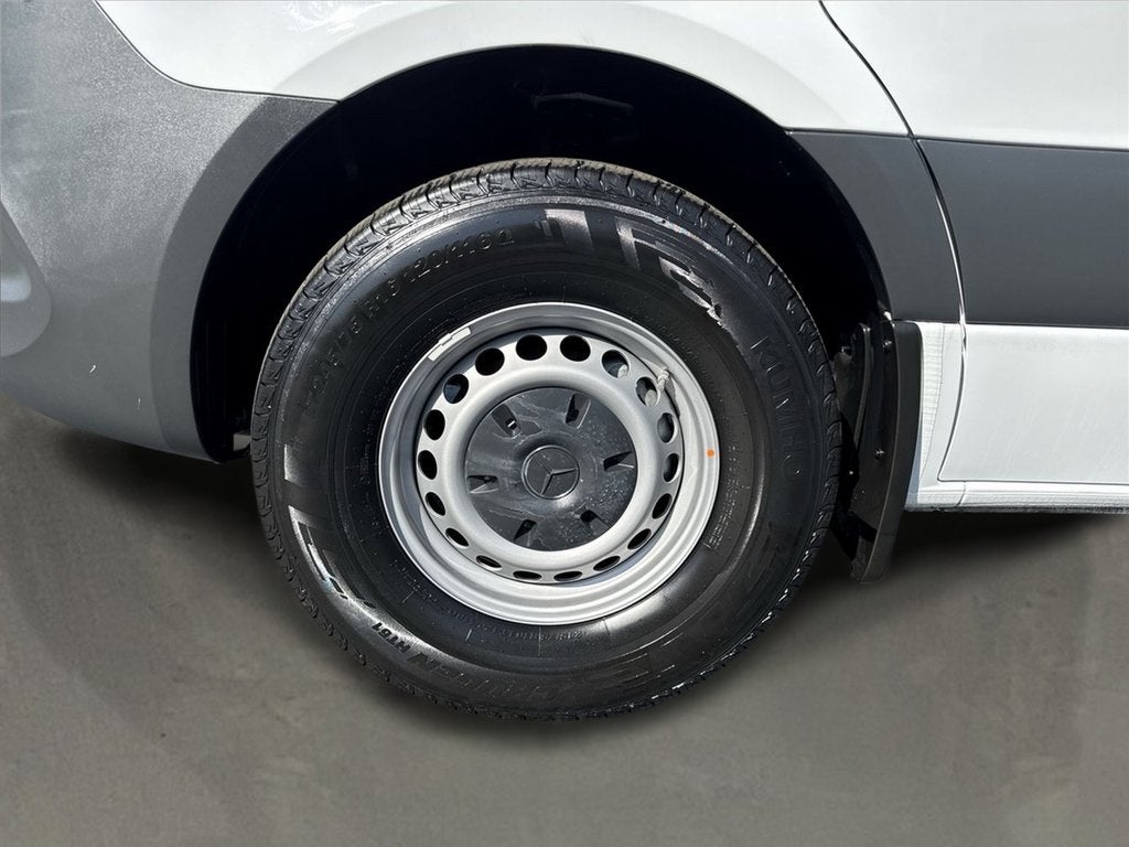 2023 Mercedes-Benz Sprinter 2500 Passenger 144 WB