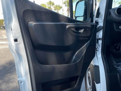 2025 Mercedes-Benz Sprinter 2500 Passenger 170 WB High Roof
