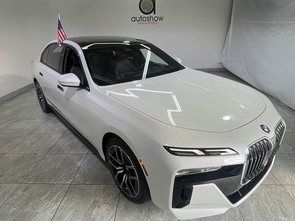 2025 BMW 7 Series 740i xDrive