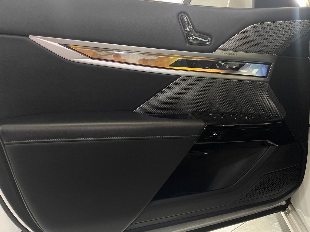 2025 BMW 7 Series 740i xDrive