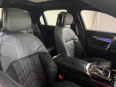 2025 BMW 7 Series 740i xDrive