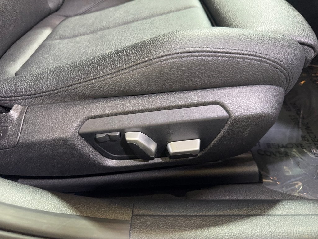 2018 BMW 3 Series 330i