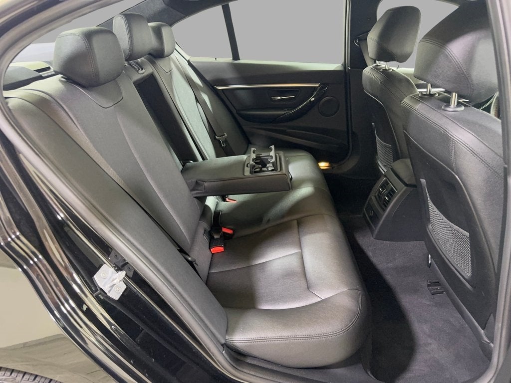 2018 BMW 3 Series 330i