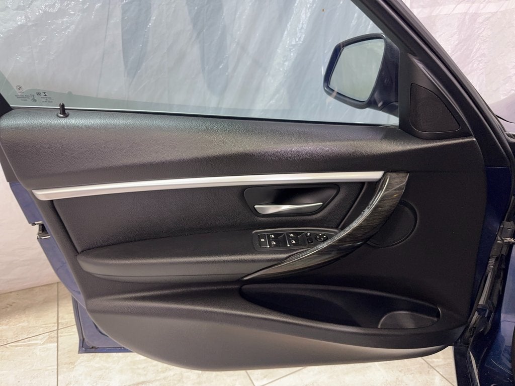 2018 BMW 3 Series 330i xDrive