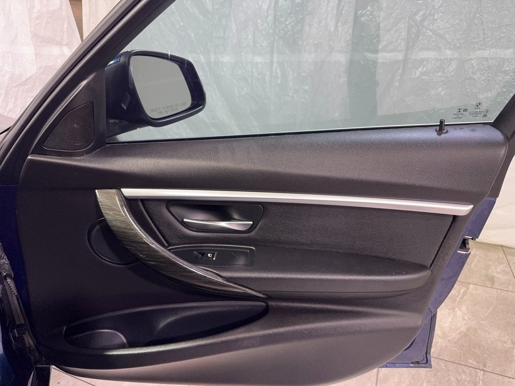 2018 BMW 3 Series 330i xDrive