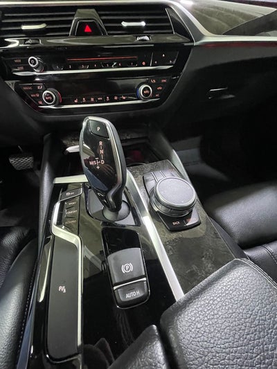 2018 BMW 5 Series 530i