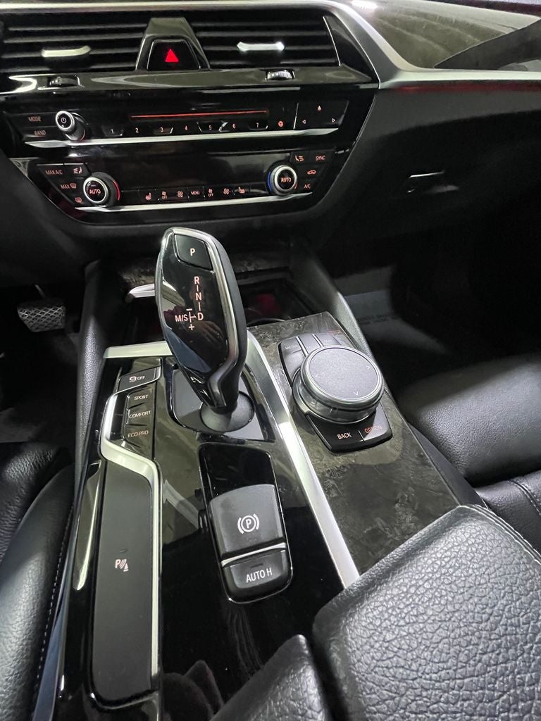 2018 BMW 5 Series 530i