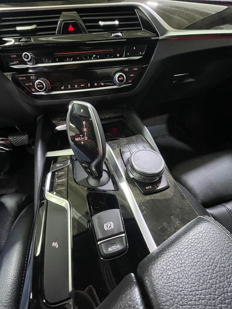 2018 BMW 5 Series 530i