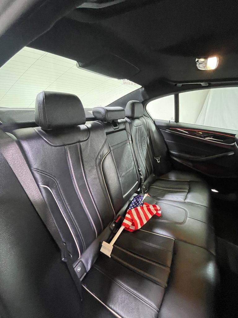 2018 BMW 5 Series 530i