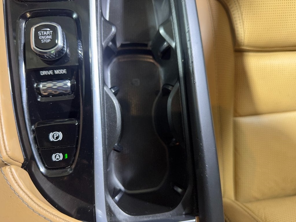 2019 Volvo XC90 T6 Inscription